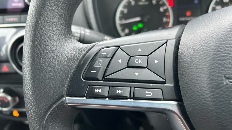 Nissan Juke 1.0 DiG-T 114 Acenta 5dr Petrol Hatchback